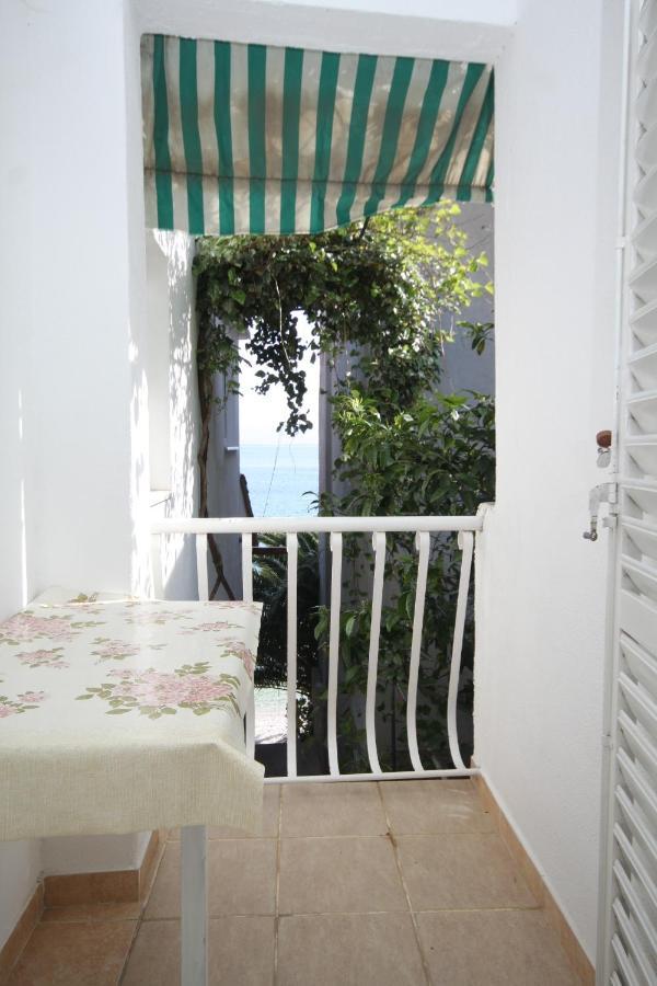 Seaside Secluded Apartments Cove Smokvina, Hvar - 4036 Bogomolje Eksteriør bilde